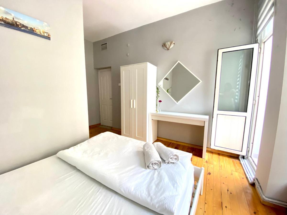 Windrose Hostel Istanbul Exteriör bild