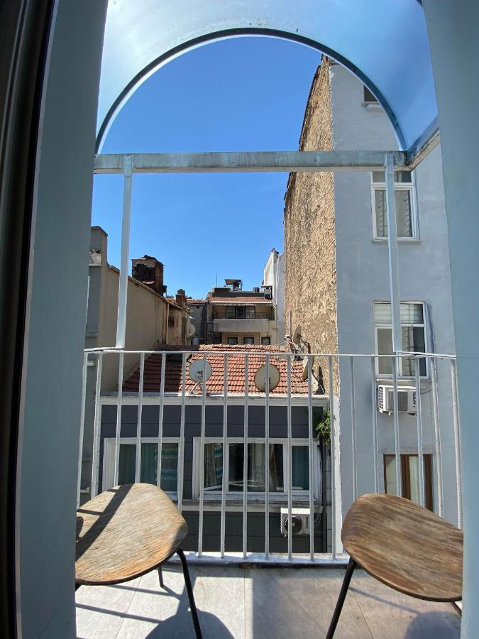 Windrose Hostel Istanbul Exteriör bild