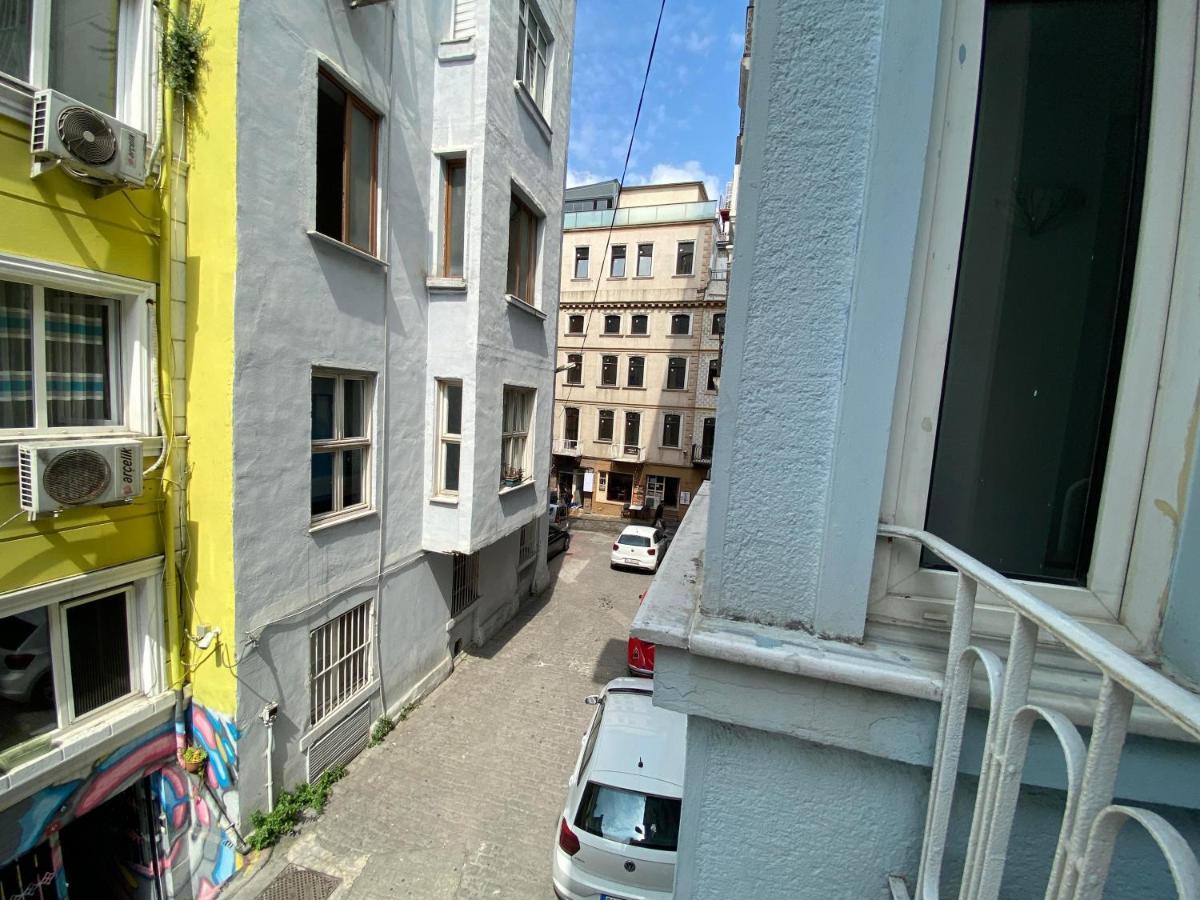Windrose Hostel Istanbul Exteriör bild