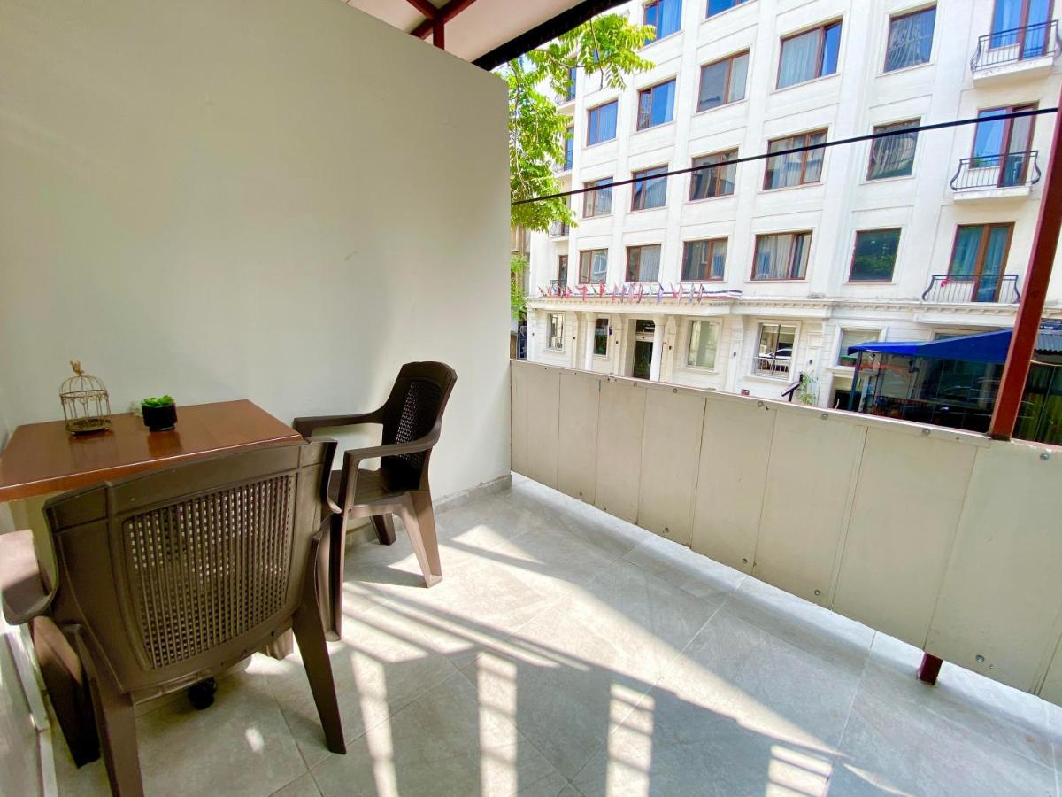 Windrose Hostel Istanbul Exteriör bild