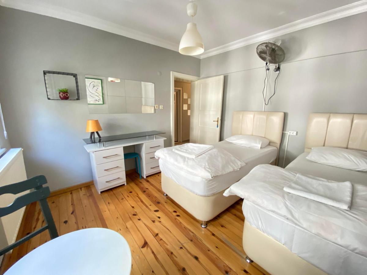 Windrose Hostel Istanbul Exteriör bild