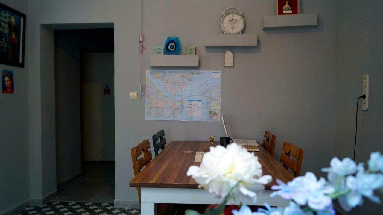 Windrose Hostel Istanbul Exteriör bild