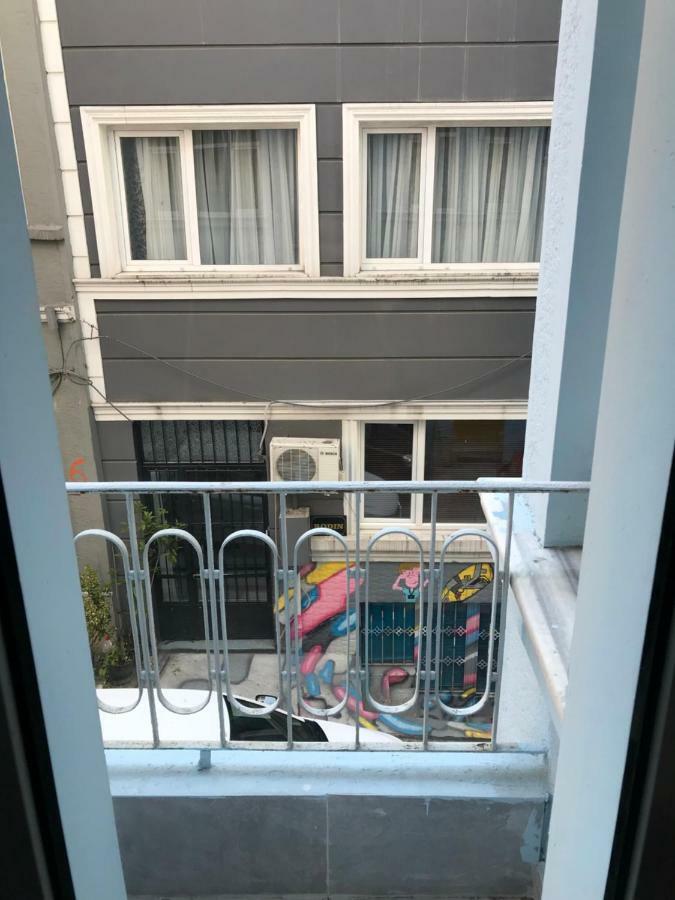 Windrose Hostel Istanbul Exteriör bild